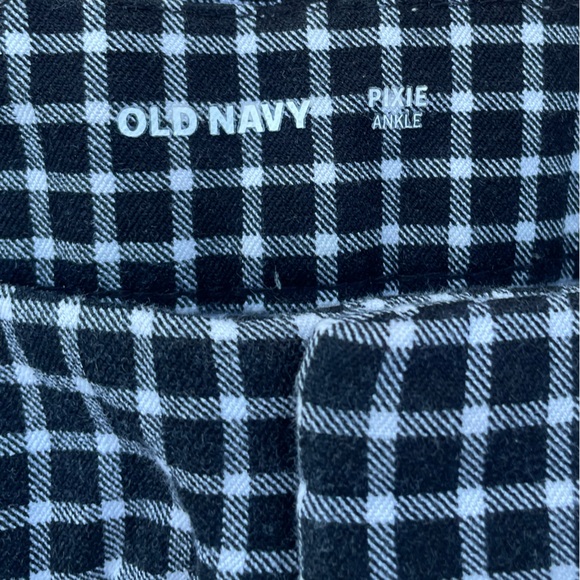 Old Navy Pixie Pants - Picture 2 of 3